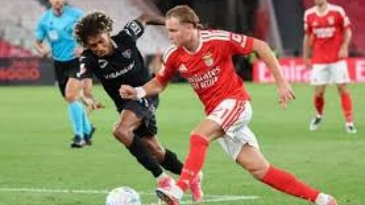 Benfica cede empate ao Viseu na estreia